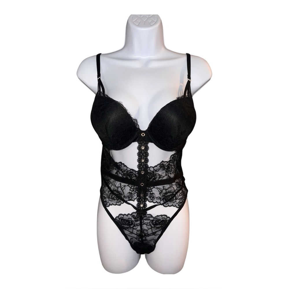 Victoria's Secret Very Sexy Bombshell Rose Lace & Grommet Push-Up Teddy Medium